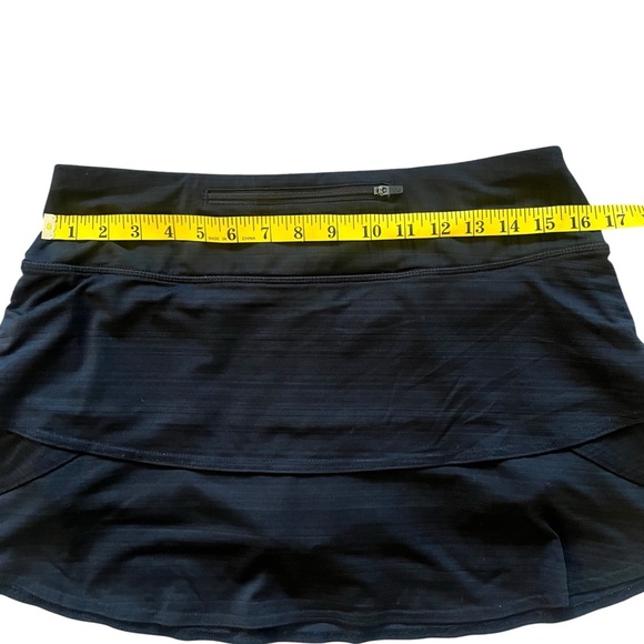 Women's ATHLETA Black Stripe Swagger Skort Tennis Skirt Built In Shorts Medium - Picture 7 of 7